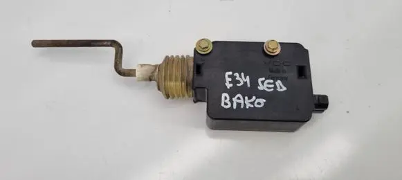 Fuel tank cap lock motor