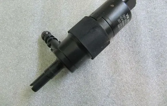 Audi A4 S4 B8 8K Headlight washer pump 3B7955681