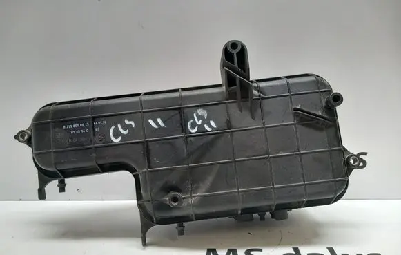 Vacuum air tank