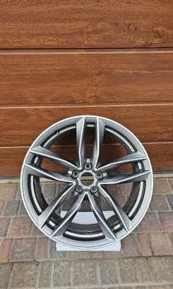 Audi A5 8T 8F R20 alloy rim 8T0601025DG