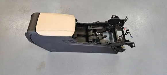 Jeep Grand Cherokee WL Armrest