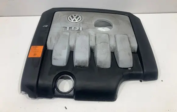 Volkswagen Golf VI Engine cover (trim) PA6GF10M20