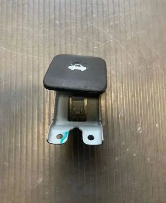 Opel Antara Engine bonnet (hood) release handle V200LEVER