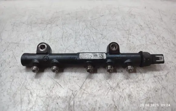 Peugeot 308 SW Fuel main line pipe 9685297580