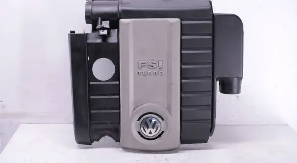 Volkswagen PASSAT B6 Engine cover (trim) 06F133837T 06F133843A