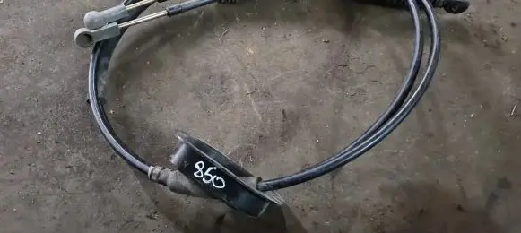 Volvo 850 Gear shift cable linkage 