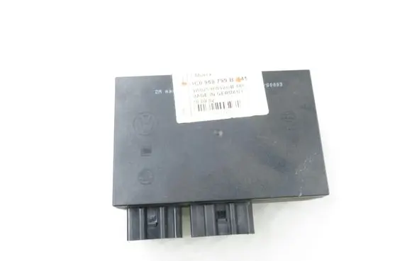 Skoda Octavia Mk1 (1U) Central body control module 1C0959799B