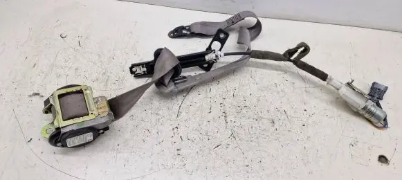 Audi A8 S8 D3 4E Front seatbelt 4E2857706