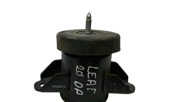 Nissan Leaf II (ZE1) Engine mount bracket AVA8959
