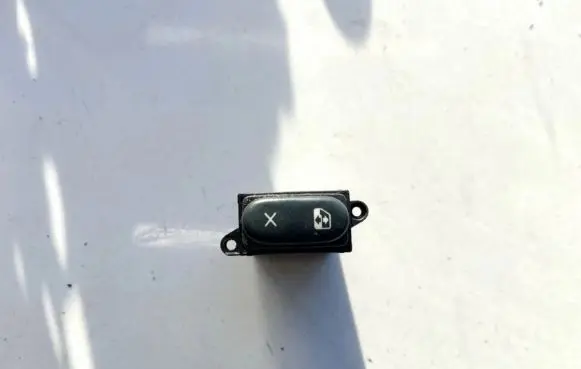 Renault Megane I Electric window control switch 7700841238