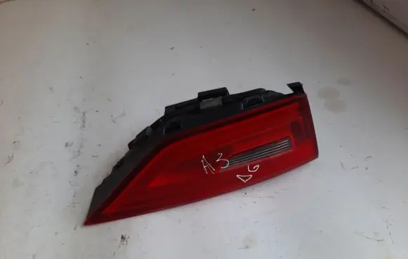 Audi A3 S3 8V Tailgate rear/tail lights 8V5945093J