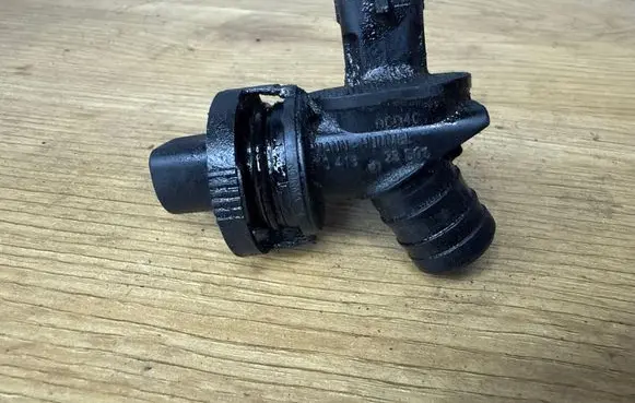 Opel Insignia A Breather valve 1041623S01