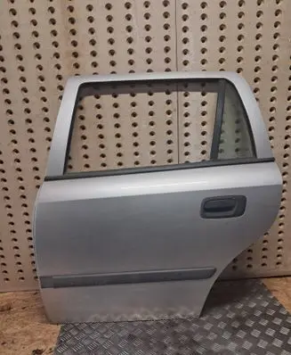 Opel Astra G Rear door