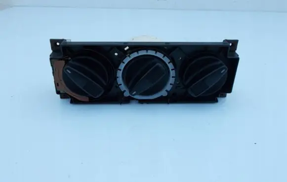 Volkswagen Polo III 6N 6N2 6NF Climate control unit 1H0819045C