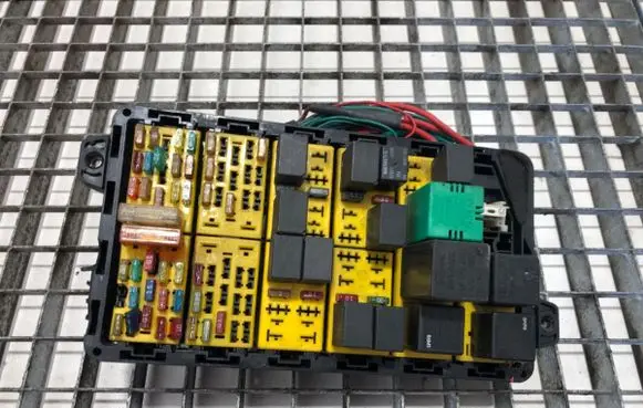 Fuse box set