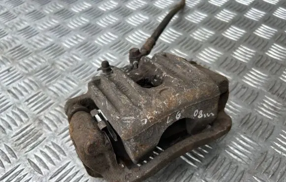 Hyundai Santa Fe Rear brake caliper