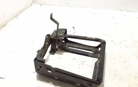 BMW X6 G06 Intercooler pipe mounting bracket 51117421884