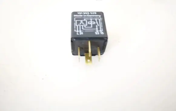 Volkswagen Golf II Other relay 191955529
