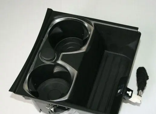 BMW 7 G11 G12 Cup holder 