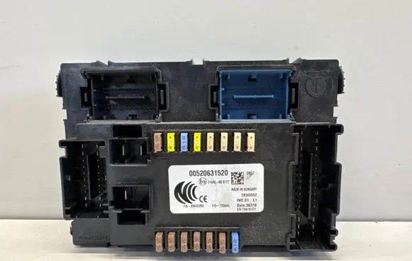 Fiat Tipo Fuse module 28560552 00520631520 116RI000777