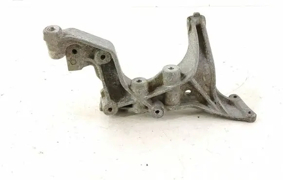 Mercedes-Benz C W204 other engine part 2711410840 A2711410840
