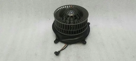 Mercedes-Benz CLS C219 Heater fan/blower A2119062400