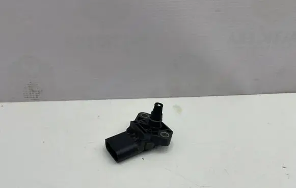 Volkswagen Jetta VI Air pressure sensor 04E906051 0261230389 150429T091524E
