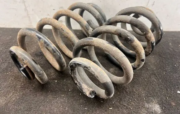 Audi A6 S6 C6 4F Rear coil spring 4F0511115CK