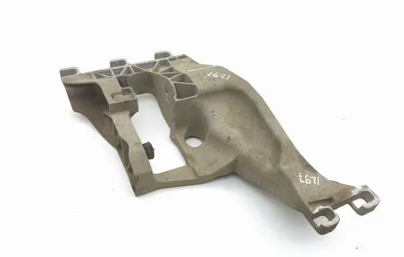 Jaguar F-Pace Gearbox mounting bracket HX736A026DE HX735060DD