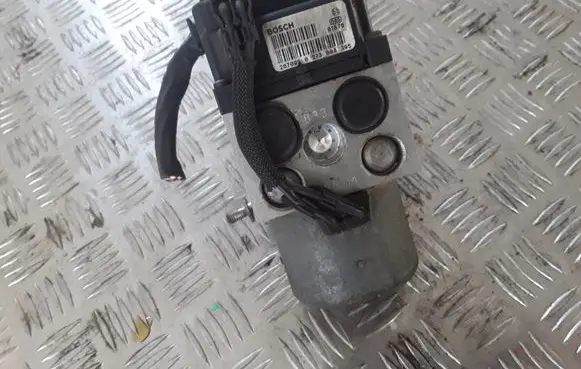 Renault Scenic I ABS Pump 0273004395