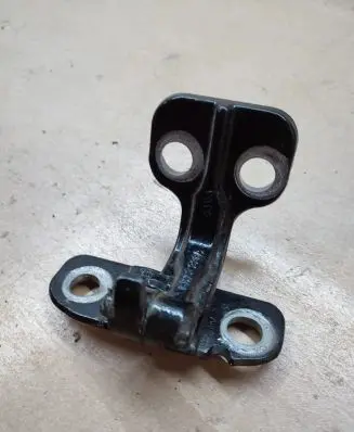 Jaguar XF X250 Rear door lower hinge 8X23228A