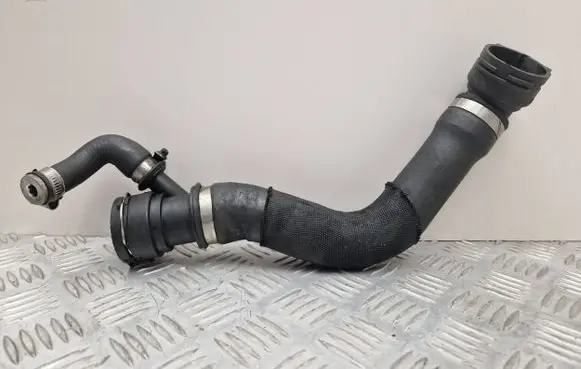 BMW 5 E60 E61 Engine coolant pipe/hose 7789742 A556F30