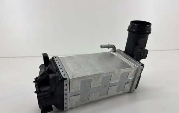 Volkswagen Golf VIII Intercooler radiator 05E145785D