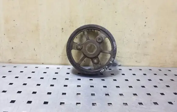Audi A6 S6 C5 4B Camshaft pulley/ VANOS 059109111F