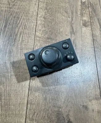 Light switch