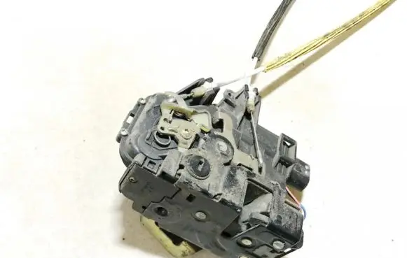 Audi A6 S6 C5 4B Rear door lock