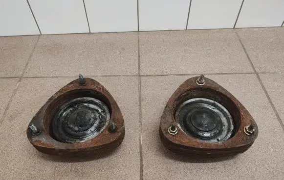Subaru Legacy Front upper strut mount 