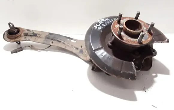 Ford C-MAX II Rear wheel hub