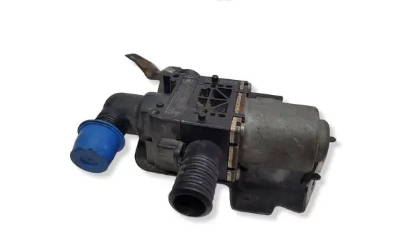 Land Rover Discovery 4 - LR4 Coolant heater control valve AH2218B506BA 1147412191