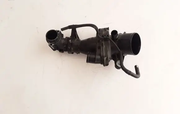 Coolant pipe/hose
