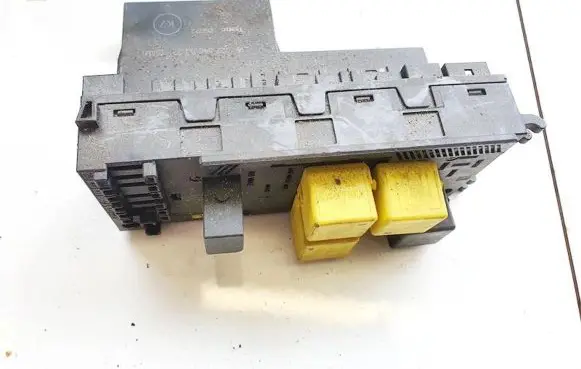 Mercedes-Benz C W202 Fuse box set 0225455332 2-967523-1