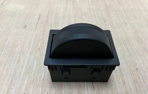 BMW 7 E38 Dashboard storage box/compartment 8160474