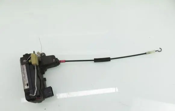 Opel Astra H Rear door lock 