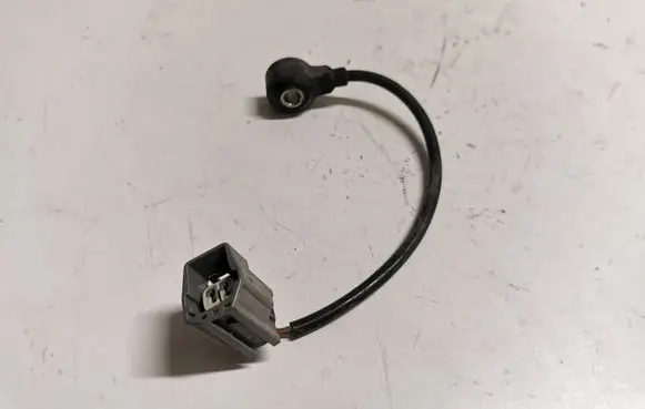 Detonation knock sensor