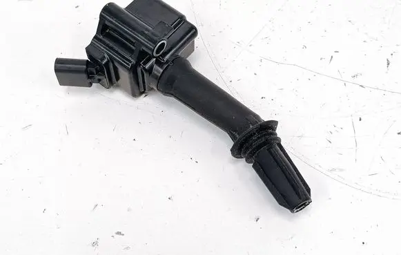 Buick Encore I High voltage ignition coil 25203537 H6T15472BC