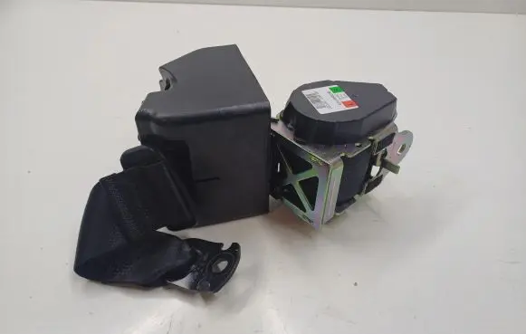 Maserati Levante Rear seatbelt 6700630630