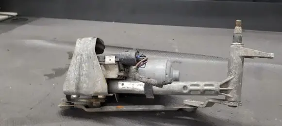 Volkswagen Touran I Front wiper linkage 1t0955023e