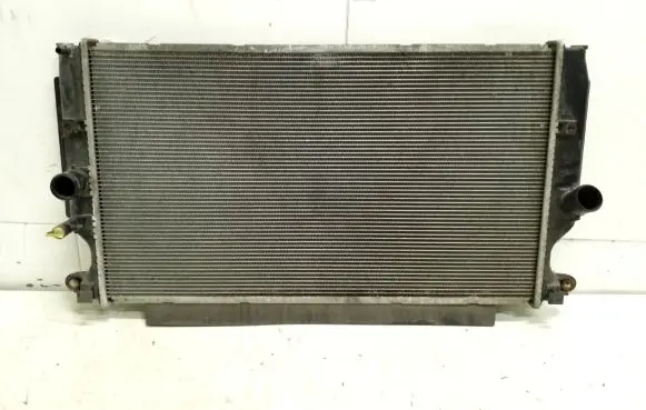 Toyota Verso Coolant radiator 164000R030