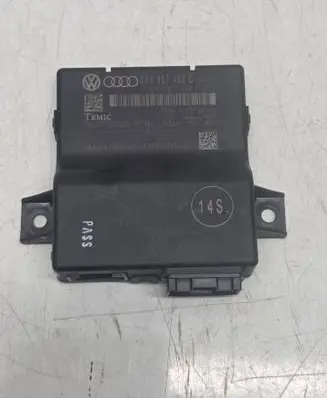 Audi S5 Gateway control module 8R0907468C 805111A30