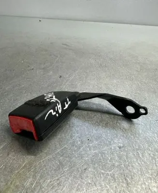 Audi TT Mk1 Rear seatbelt buckle 6n8857739